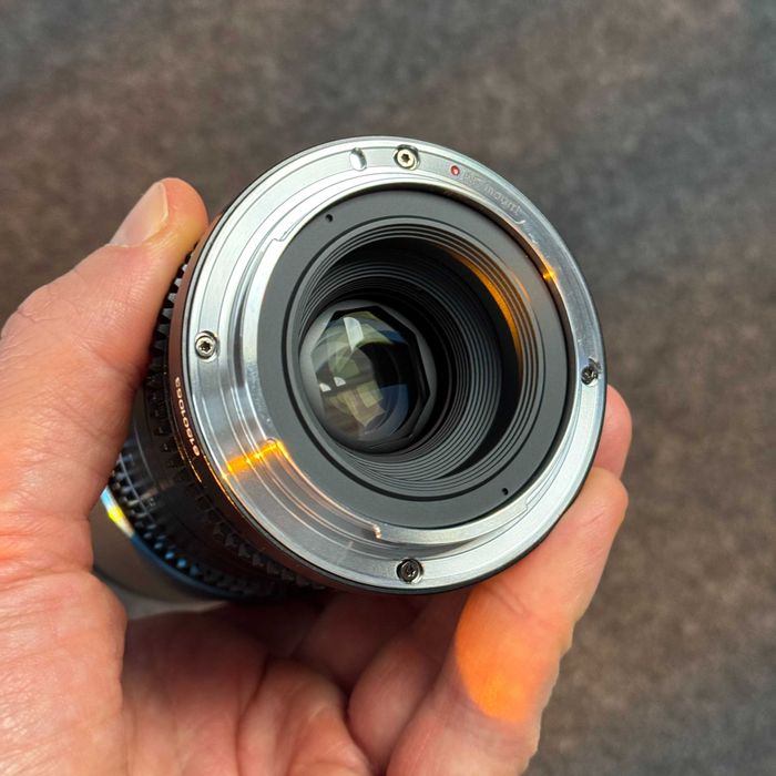 Obiectiv Anamorfic SIRUI Saturn 75 mm T2.9 - montura Canon RF