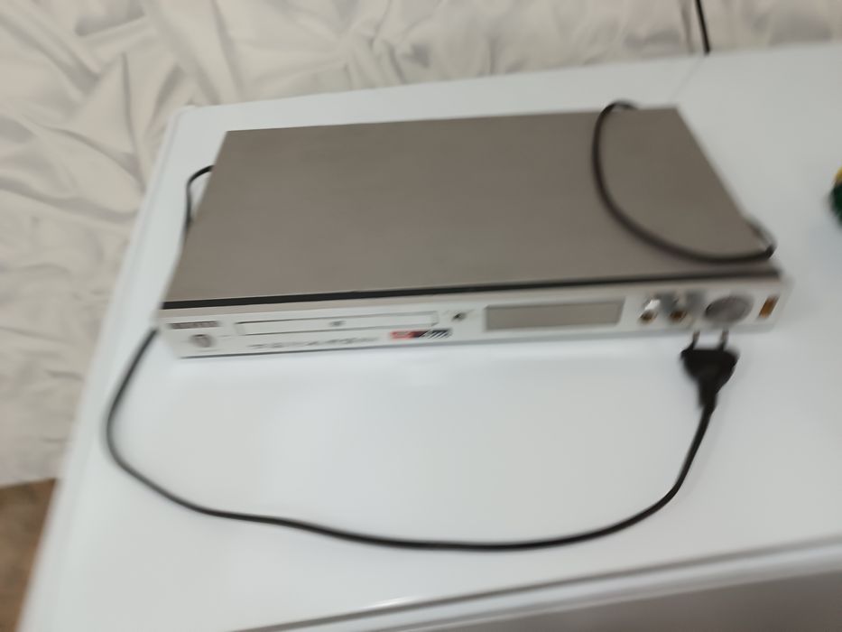 Продам Самсунг DVD