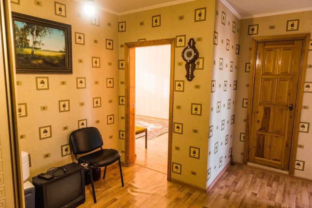 продам 2-х ком. квартиру в центре города