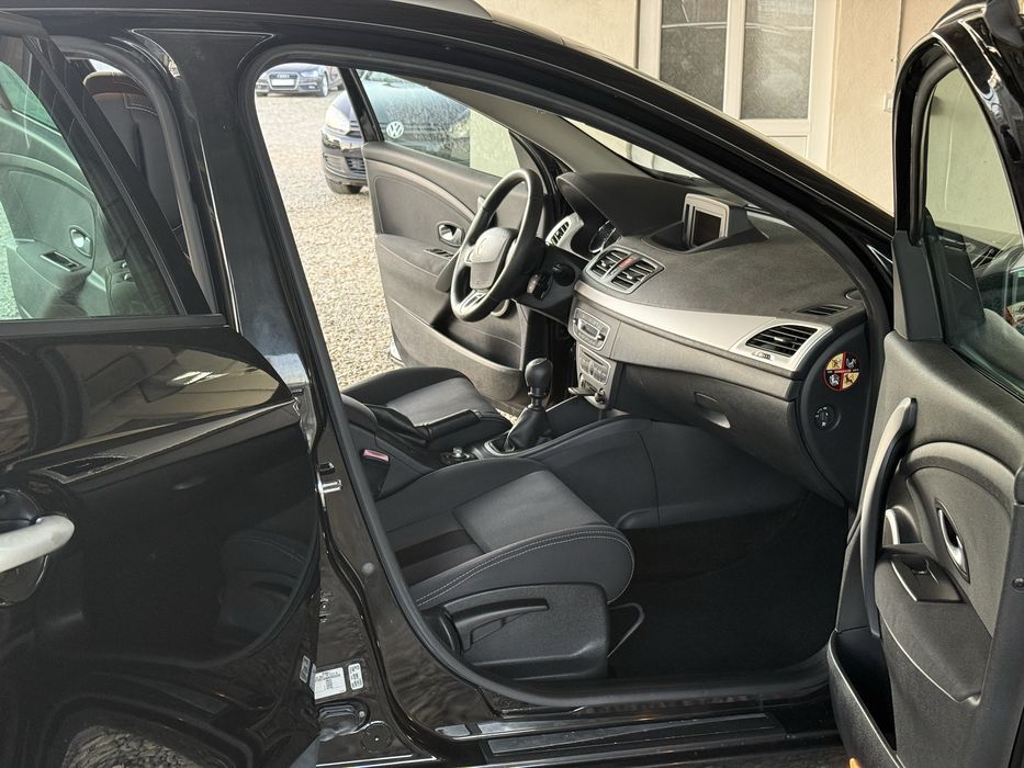 Renault Megane 12/2011 Euro 5 1.9 dCi 130 CP  SE POATE IN RATE
