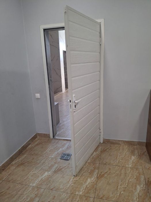 Алюминовые двери