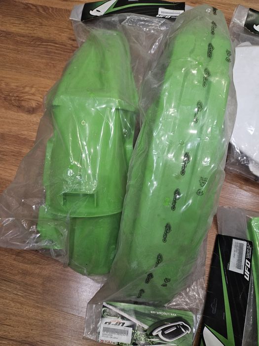 Комплект пластмаси за Kawasaki KX 125-250