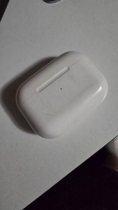 Vand urgent airpods pro gen 1