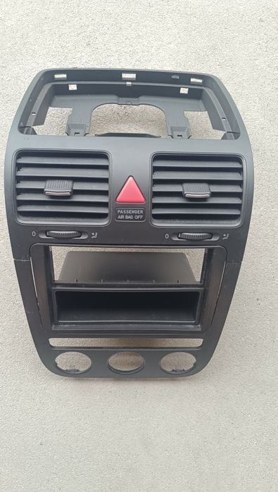 Продавам ВСЯКАКВИ Части за Голф 5ци (10+), имам части и за други коли.