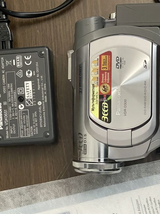 Продам видеокамеру