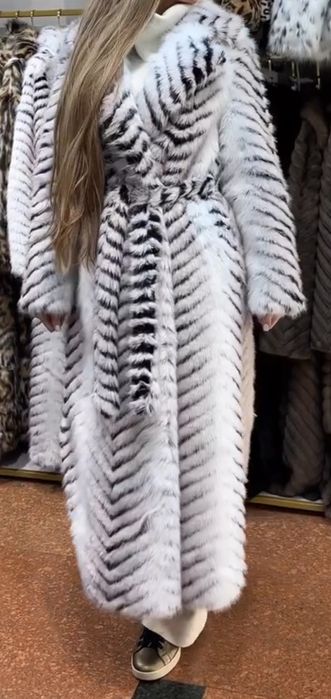 Эко шуба продам.
