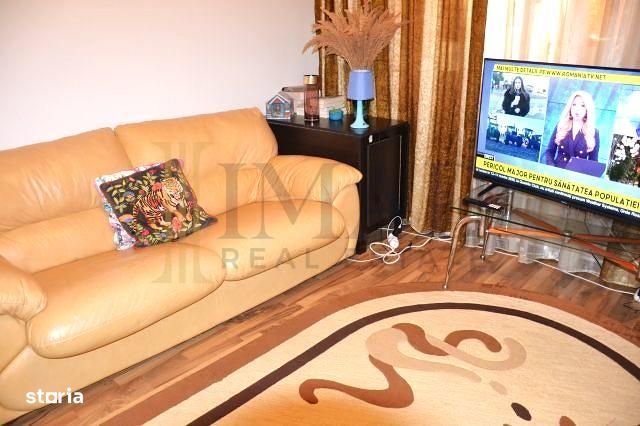 3 Camere, decomandat, parter+curte privata! Vanzare apartament in Targ — fotografia 3
