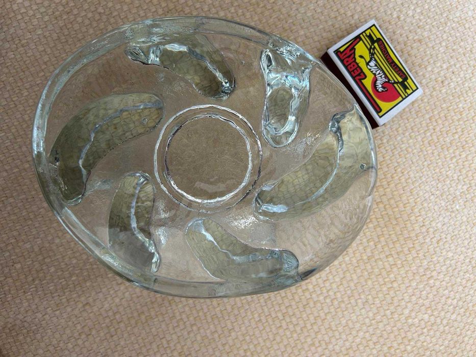 Масивен стъклен свещник