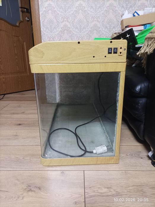 Заводской аквариум Jebo