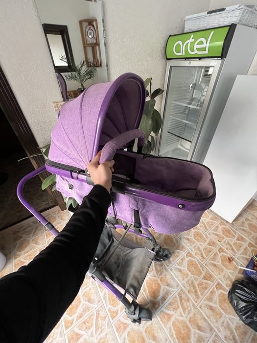 Коляска детская даром