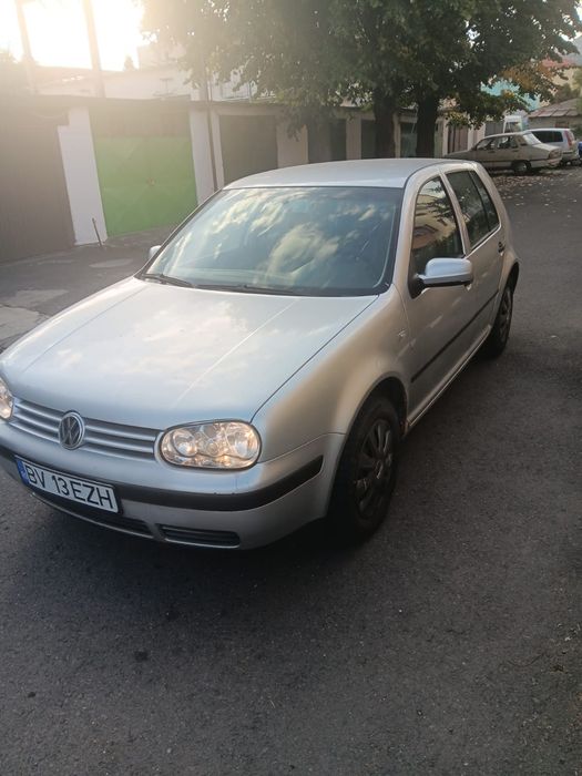 Vând Golf 4 1.4 16v