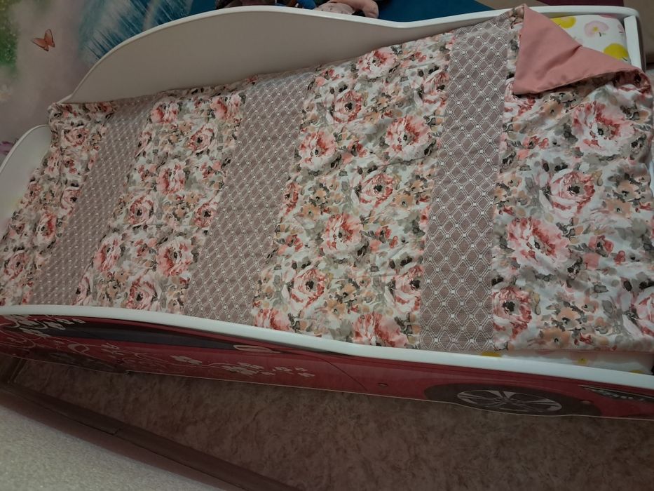 Кровать детская машинка