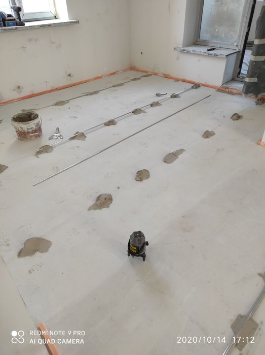 Заливка наливного пола, стяжки, укладка ламината паркета.