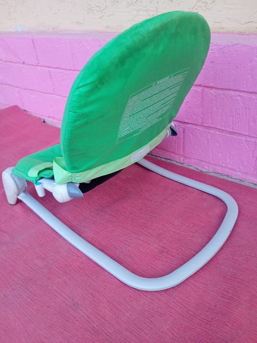 Шезлонг для малышей.