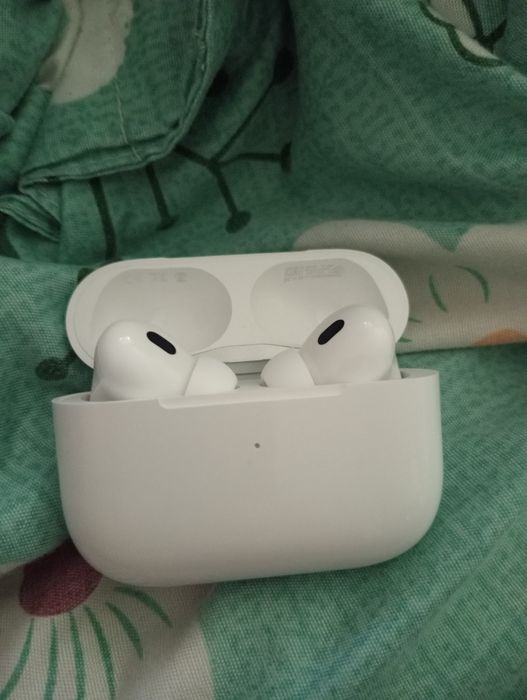 Airpods pro 2 продам срочно
