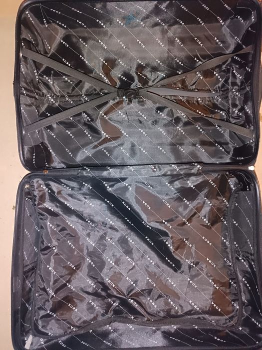 Чемодан с ручкой 45 см на 65 см