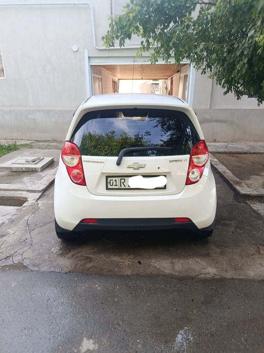 Srochna sotiladi spark