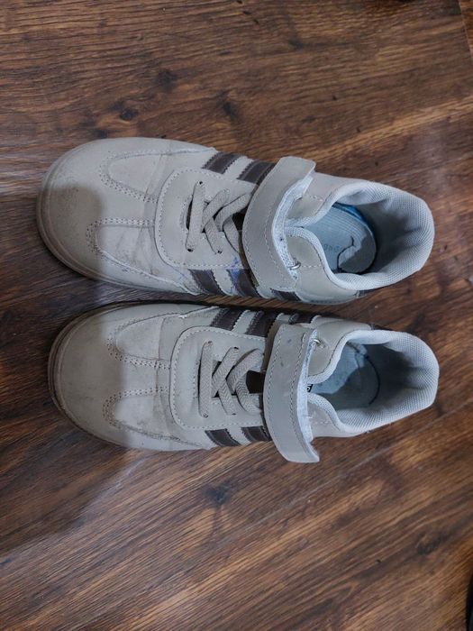 Продаются кроссовки,макасины