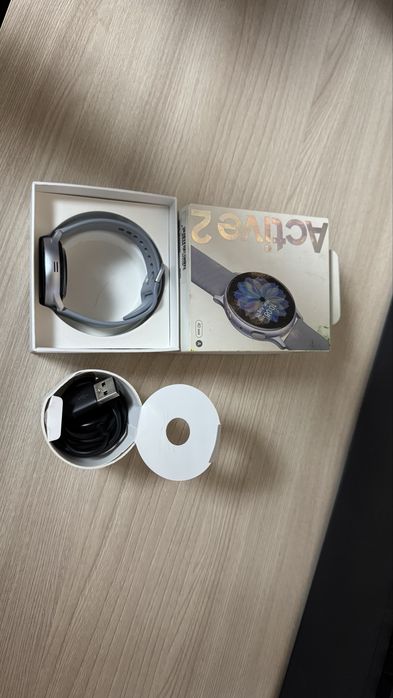 Смарт-часы samsung active 2 серебристые