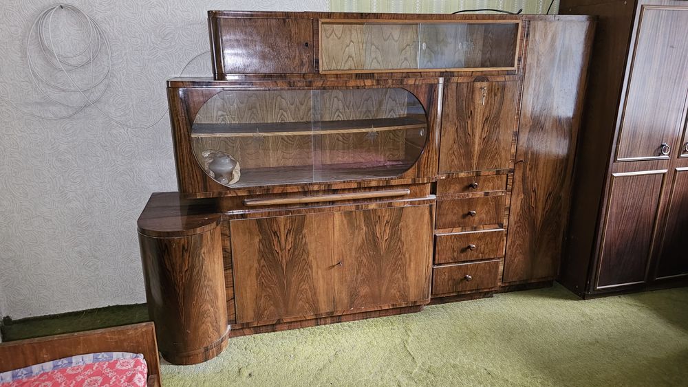 Стар скрин за реставриране