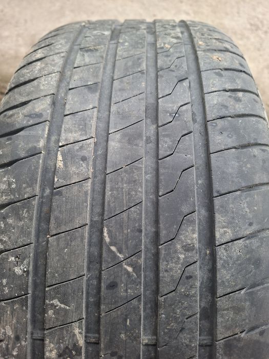 Vând set jante BMW + Cauciucuri aproape noi!