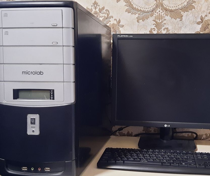 Kompyuter sotiladi kelishilgan narxlarda