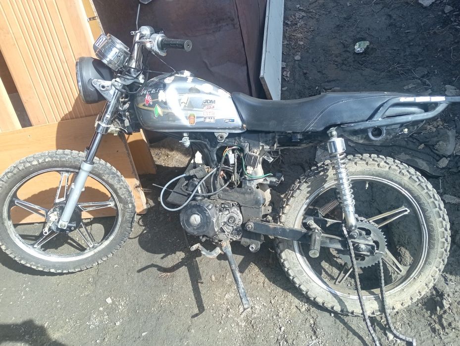 Продам всё запчасти есть