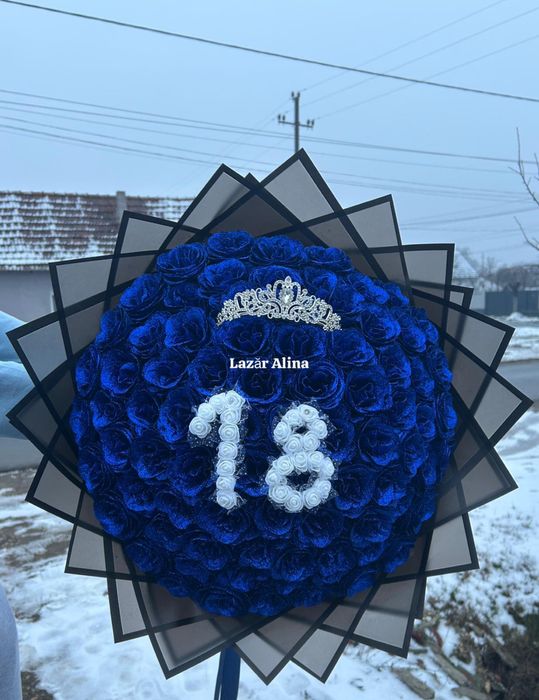 Buchet trandafiri imperiali cu sclipici