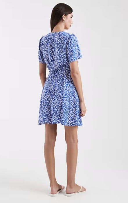 Разпродажба на едро - дамски колекции