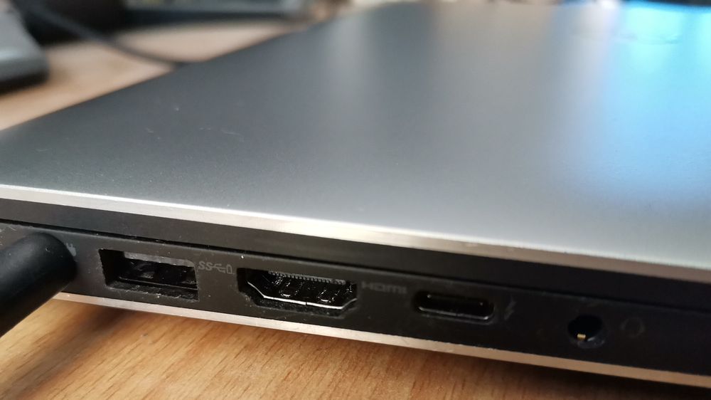 Запазен лаптоп - мобилна станция Dell Precision с 4К тъчскрийн матрица