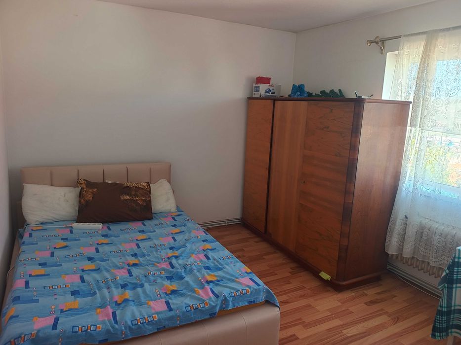 Apartament cu 3 camere