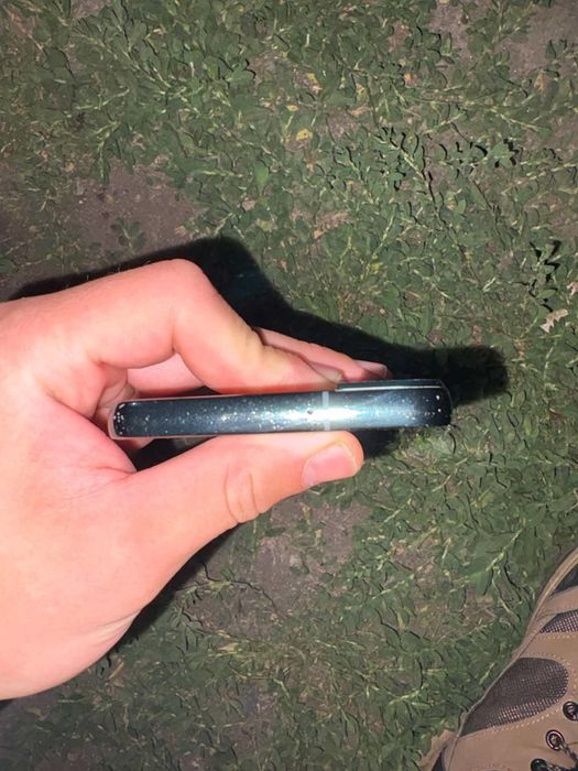 Продам Samsung s22