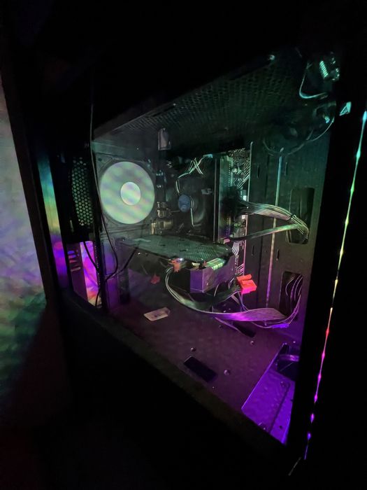 Vând urgent setup gaming gata de utilizare
