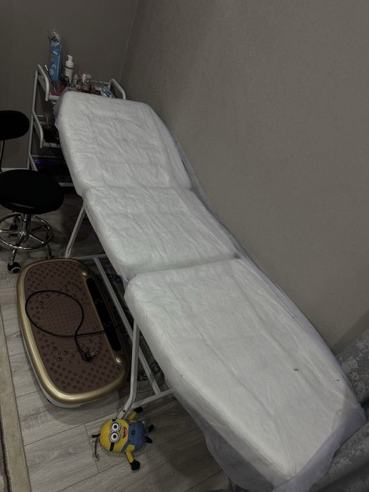 Продам  кушетку В хорошем состоянии