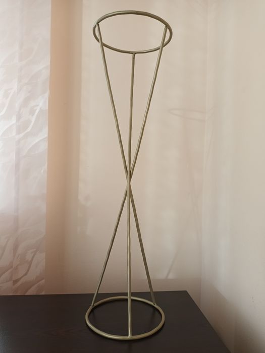 НОВА стойка за цветя 60/15см- 37лв, Спиди/лично предаване