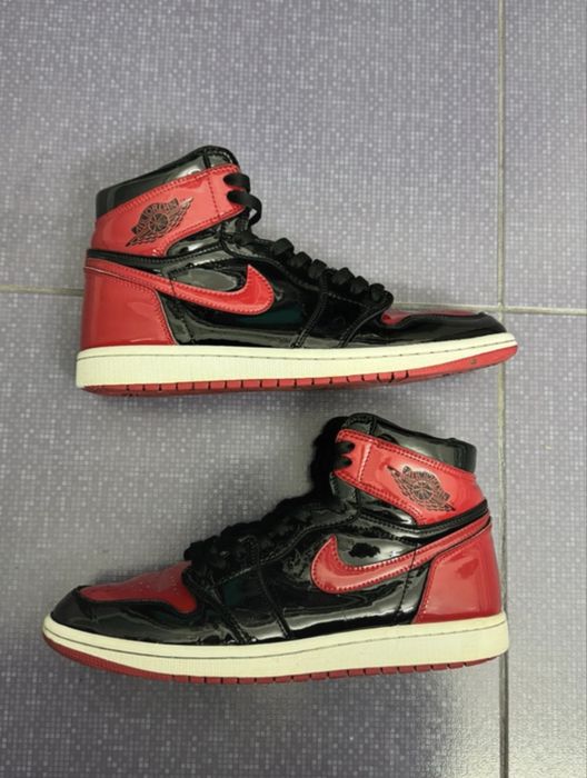 Air Jordan 1 High Patent Bred