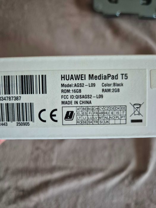 HUAWEI Mediapad T5, 2GB cu 16GB memorie, sim 4G, WiFi, model AGS2-L09