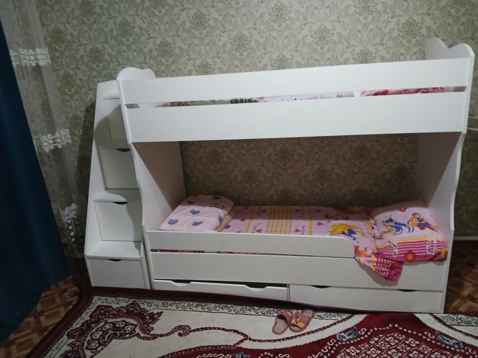 Продам кровать детскую