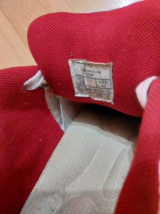 Adidasi albi barbati