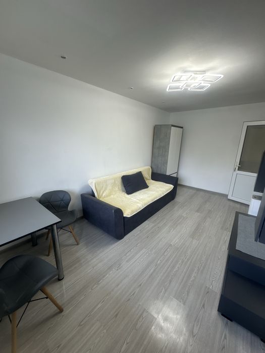 Garsoniera de vanzare