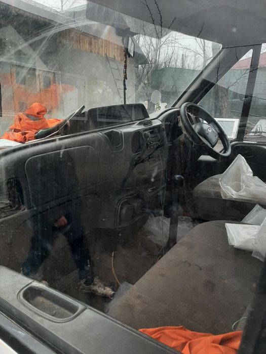 Vând motor mașina