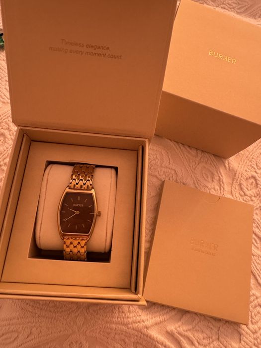 Часы стильные Burker