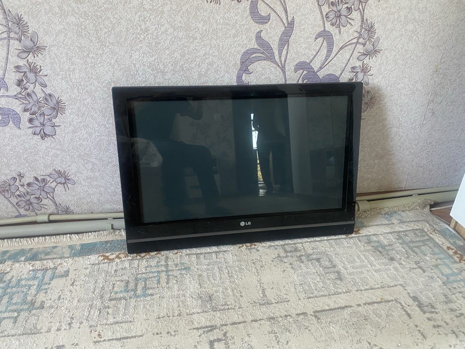Продам телевизор б/у