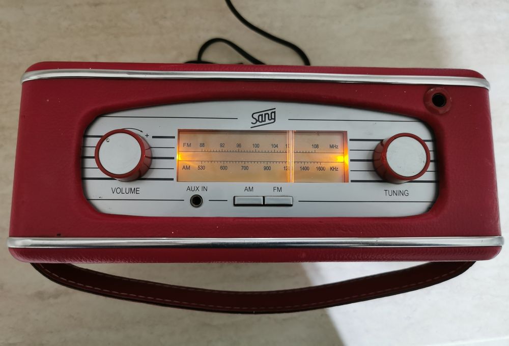 Radio retro vintage Nostalgia AM/FM 88-108 MHz aux in