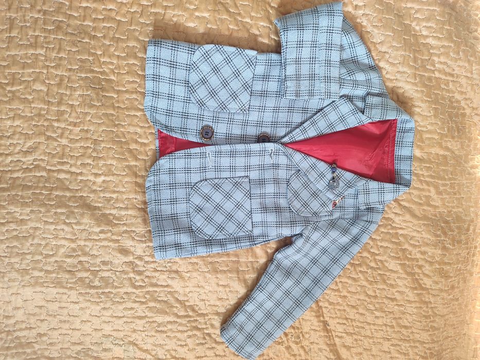 Продам пиджак на мальчика