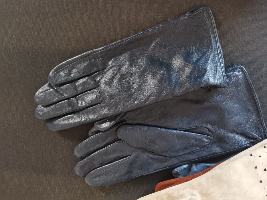 Дамски кожени ръкавици