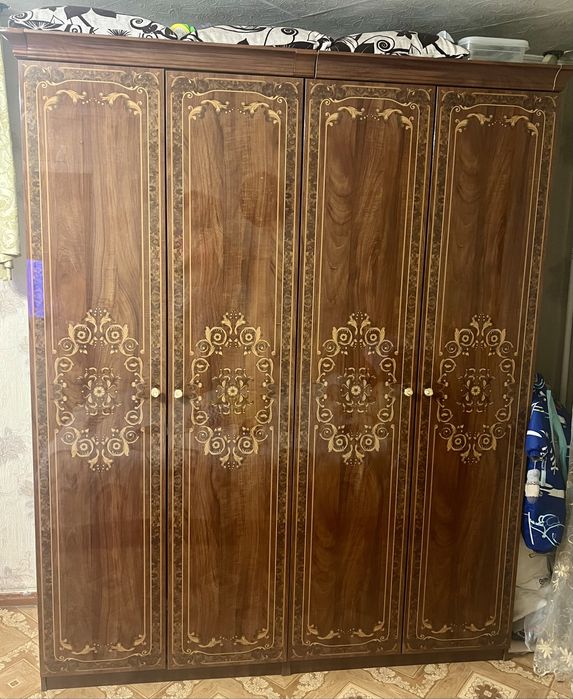 Шкаф для спальни,зала.
