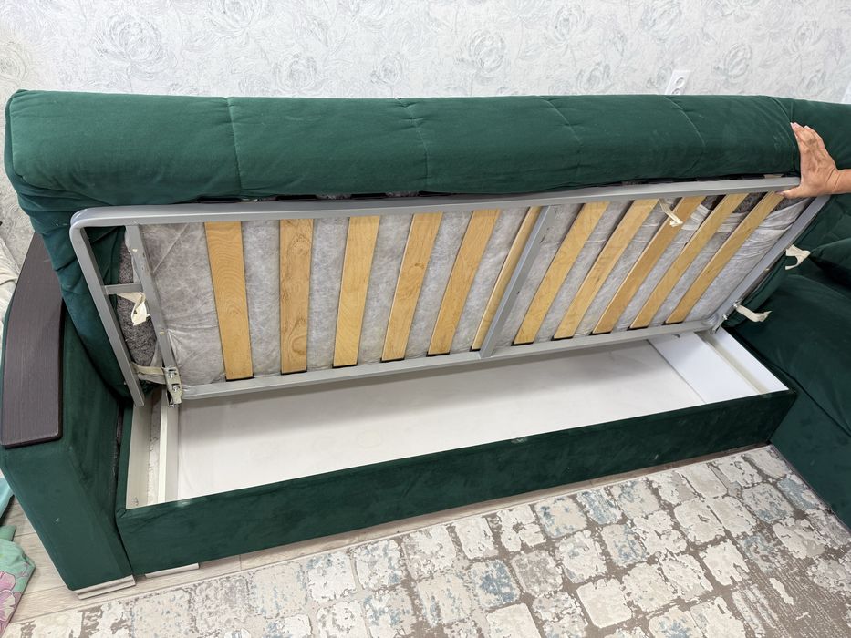 Продается угловой диван