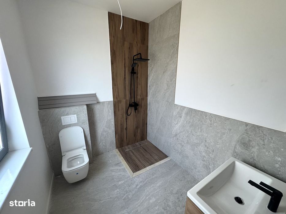 520 mp teren! 120 mp utili! CANALIZARE! Casa 4 camere, Miroslava