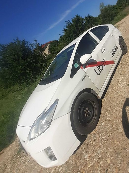 Toyota Prius generatia 3 2011